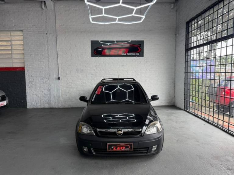 CHEVROLET - MONTANA - 2004/2005 - Preta - R$ 34.900,00