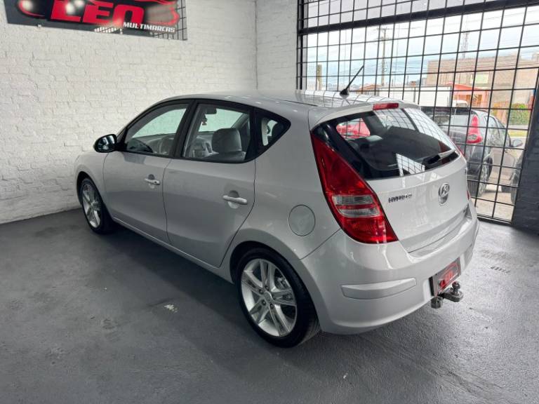 HYUNDAI - I30 - 2009/2010 - Prata - R$ 42.900,00