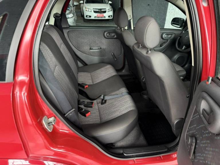 CHEVROLET - CORSA - 2011/2011 - Vermelha - R$ 33.900,00
