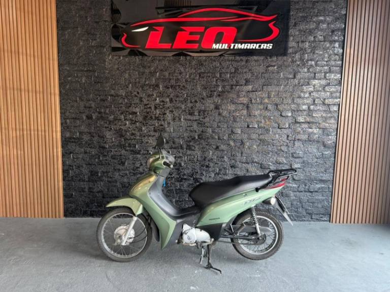 HONDA - BIZ 125 - 2011/2012 - Verde - R$ 8.900,00
