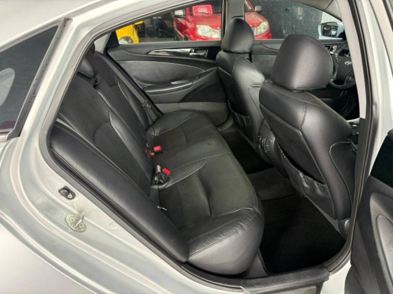 HYUNDAI - SONATA - 2011/2012 - Prata - R$ 74.900,00