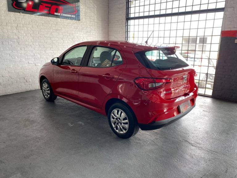 FIAT - ARGO - 2019/2019 - Vermelha - R$ 53.900,00