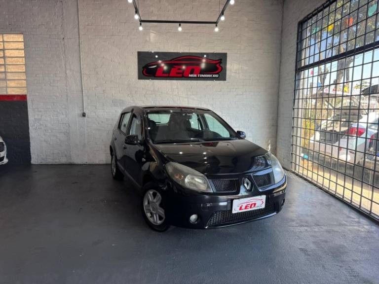 RENAULT - SANDERO - 2009/2010 - Preta - R$ 26.900,00