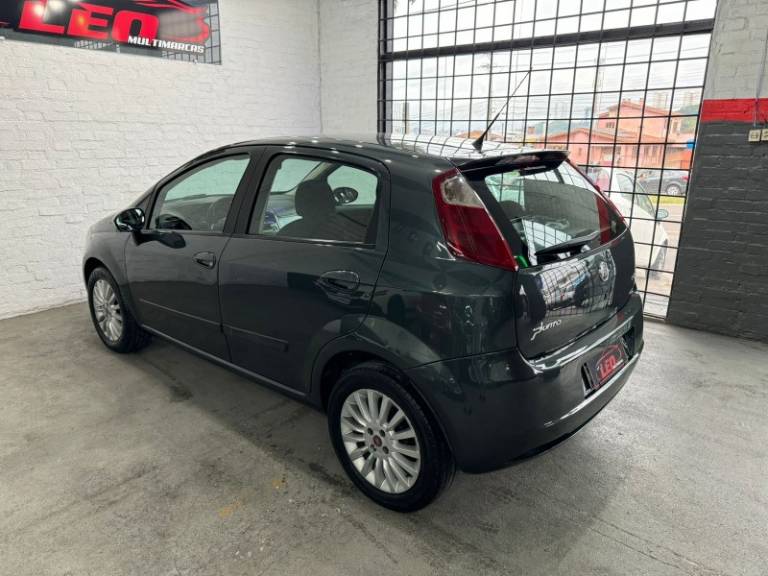 FIAT - PUNTO - 2010/2010 - Cinza - R$ 32.900,00