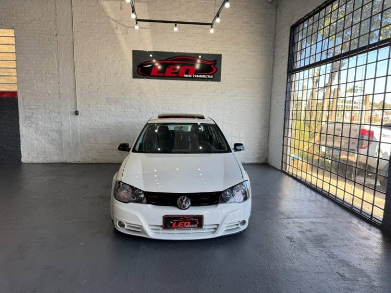 VOLKSWAGEN - GOLF - 2009/2010 - Branca - R$ 48.900,00