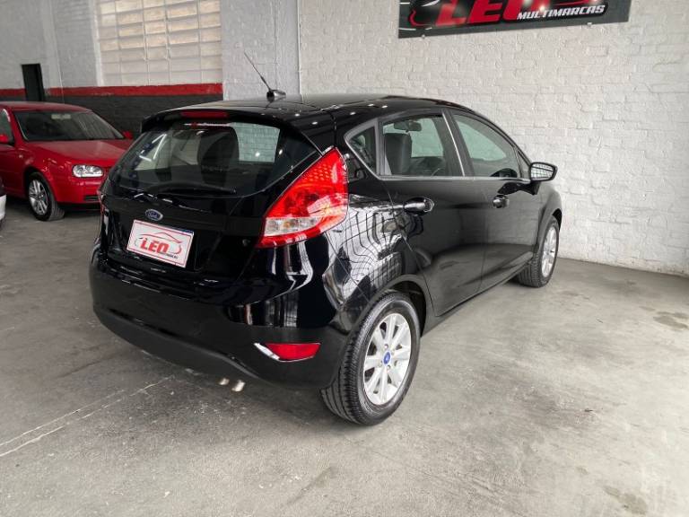 FORD - FIESTA - 2012/2012 - Preta - R$ 38.900,00