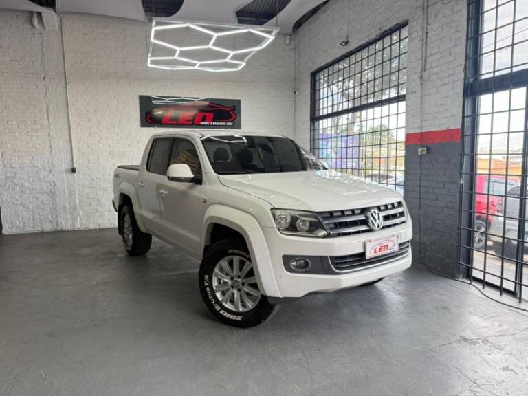 VOLKSWAGEN - AMAROK - 2014/2014 - Branca - R$ 99.900,00