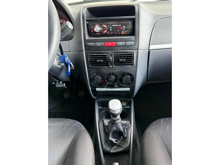 FIAT - PALIO - 2007/2007 - Prata - R$ 30.900,00