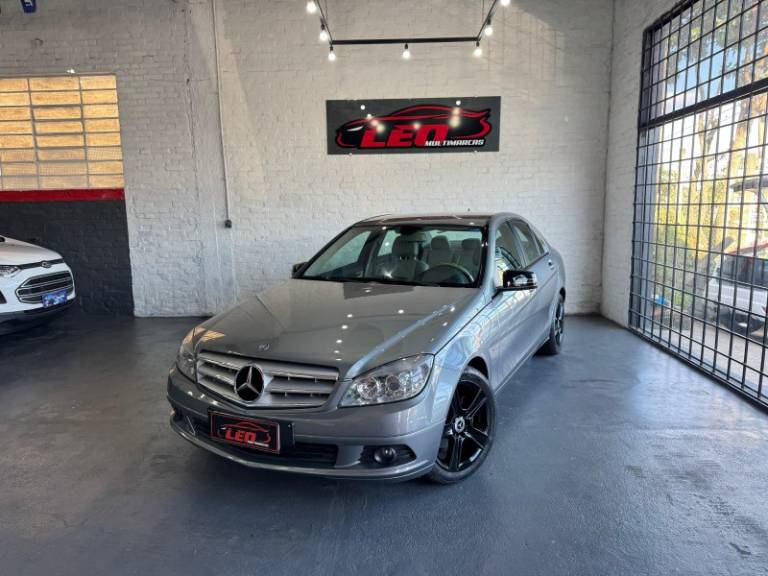 MERCEDES-BENZ - C 180 - 2010/2011 - Cinza - R$ 58.900,00