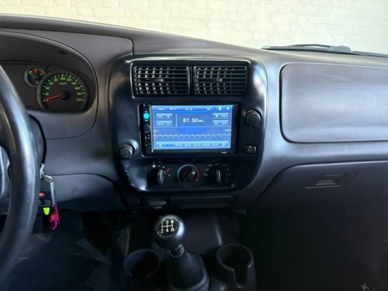 FORD - RANGER - 2009/2009 - Prata - R$ 59.900,00