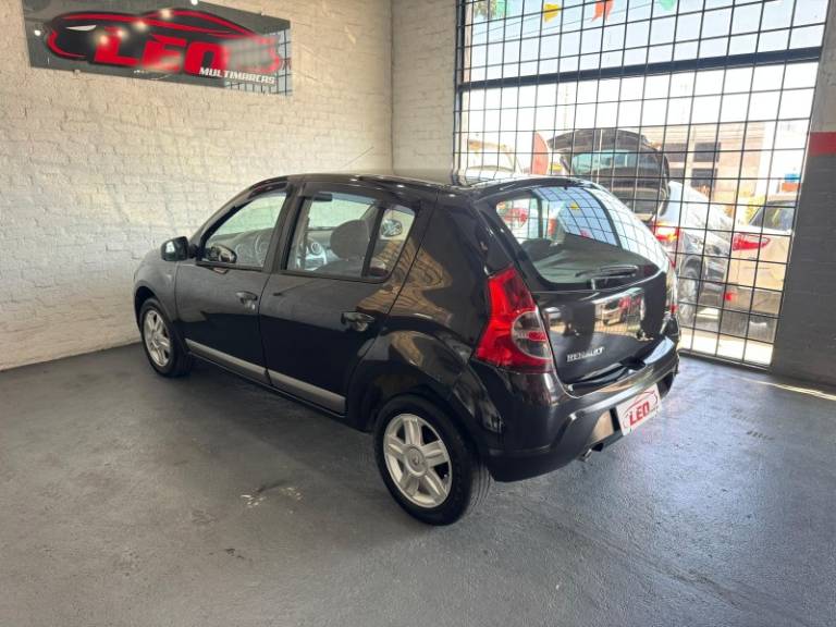 RENAULT - SANDERO - 2009/2010 - Preta - R$ 26.900,00