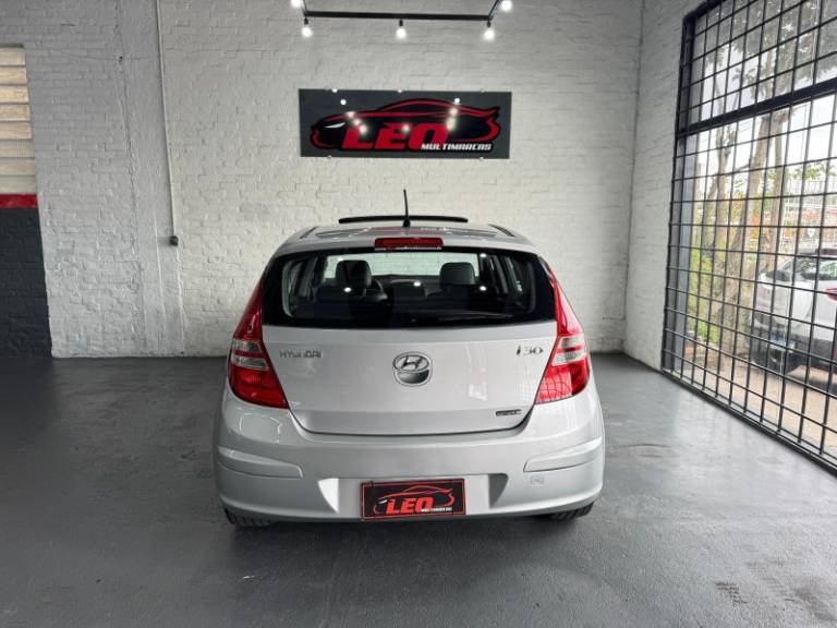 HYUNDAI - I30 - 2010/2010 - Prata - R$ 49.900,00