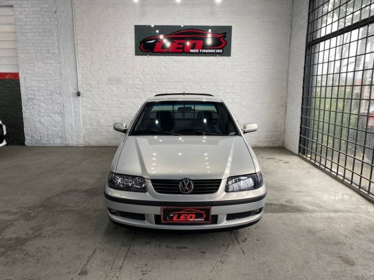 VOLKSWAGEN - SAVEIRO - 2001/2001 - Prata - R$ 32.900,00