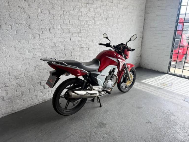 HONDA - CG 150 - 2015/2015 - Vermelha - R$ 13.900,00