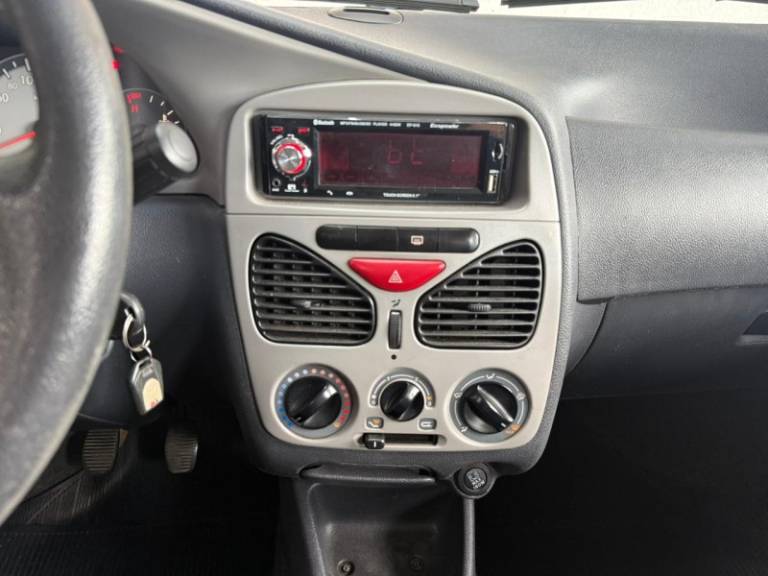 FIAT - PALIO - 2010/2010 - Vermelha - R$ 22.900,00