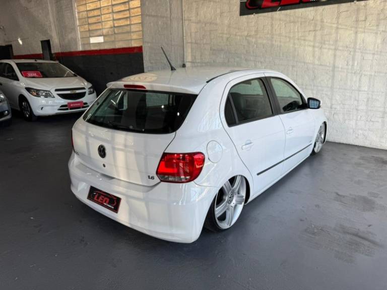 VOLKSWAGEN - GOL - 2013/2014 - Branca - R$ 42.900,00