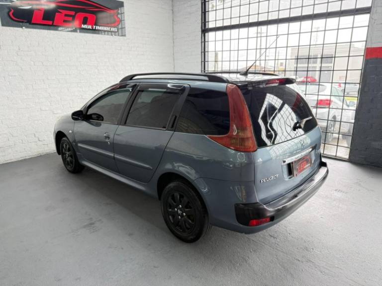 PEUGEOT - 207 - 2008/2009 - Cinza - R$ 19.900,00