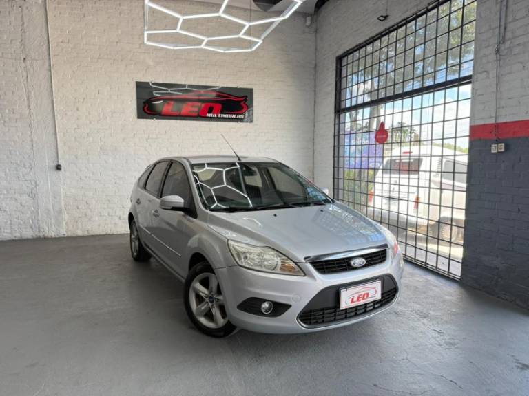 FORD - FOCUS - 2012/2012 - Prata - R$ 43.900,00
