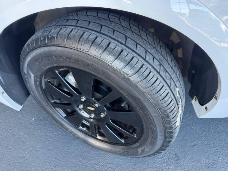 CHEVROLET - CAPTIVA - 2009/2010 - Branca - R$ 35.900,00