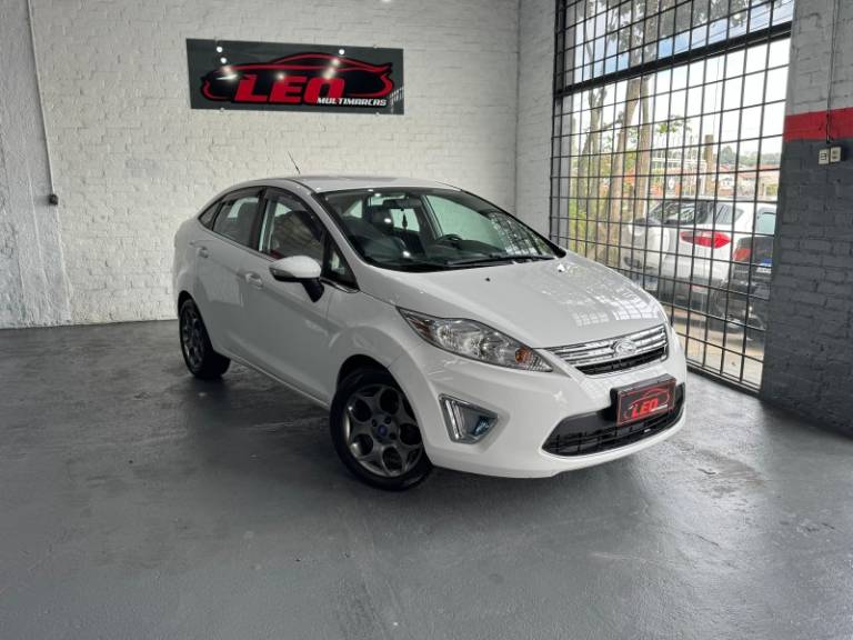 FORD - FIESTA - 2012/2013 - Branca - R$ 42.900,00