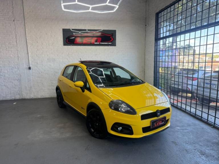 FIAT - PUNTO - 2009/2010 - Amarela - R$ 51.900,00