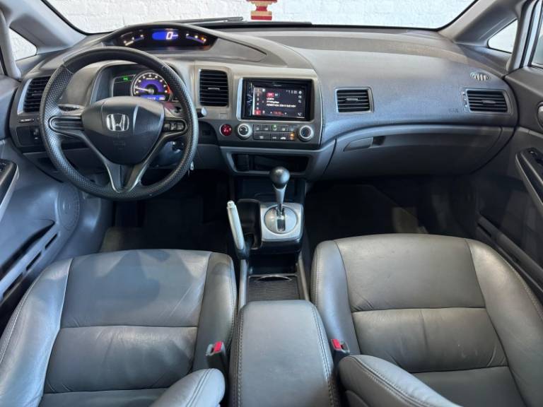 HONDA - CIVIC - 2009/2009 - Prata - R$ 48.900,00