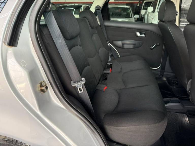 FIAT - PALIO - 2007/2007 - Prata - R$ 30.900,00