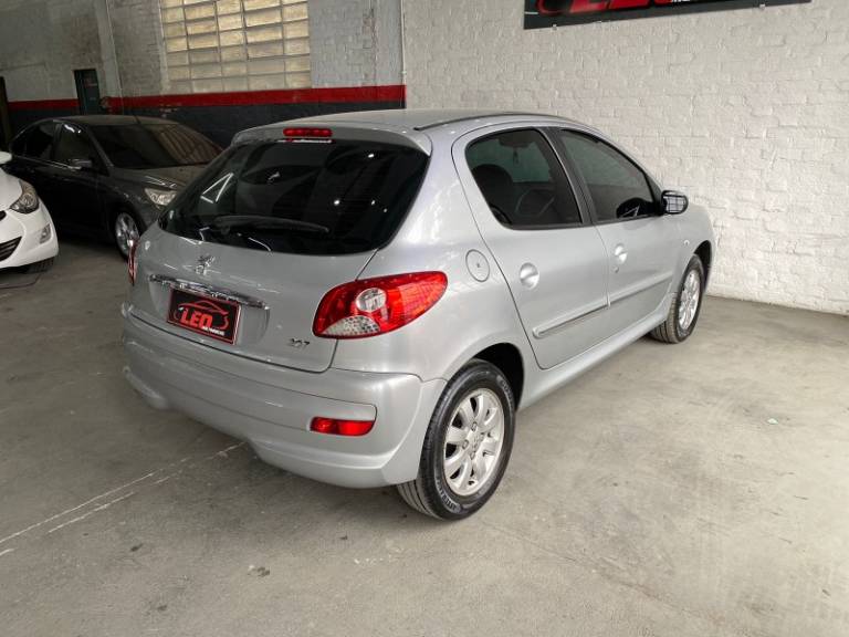 PEUGEOT - 207 - 2012/2012 - Prata - R$ 25.900,00