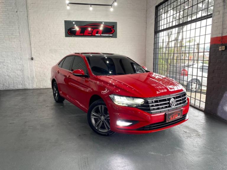 VOLKSWAGEN - JETTA - 2020/2020 - Vermelha - R$ 119.000,00