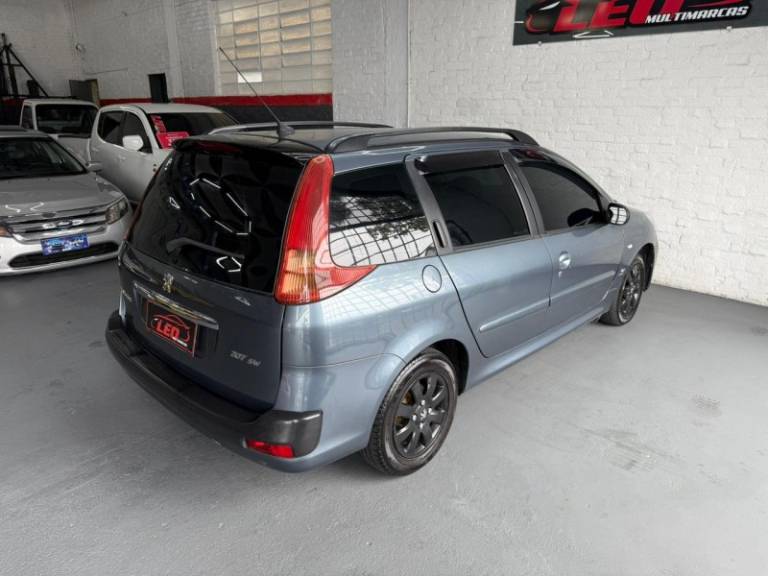 PEUGEOT - 207 - 2008/2009 - Cinza - R$ 19.900,00