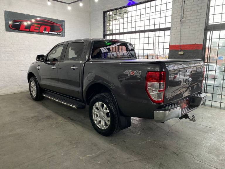 FORD - RANGER - 2019/2019 - Cinza - R$ 151.900,00