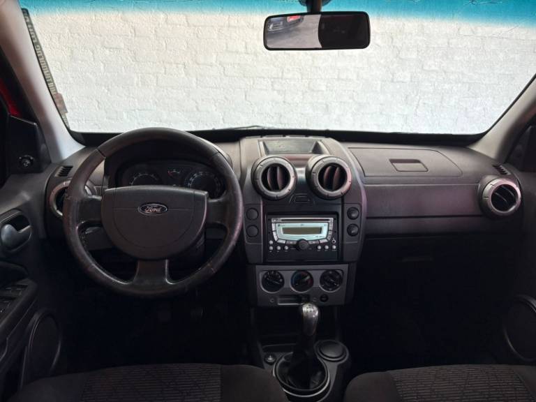 FORD - ECOSPORT - 2010/2011 - Vermelha - R$ 39.900,00