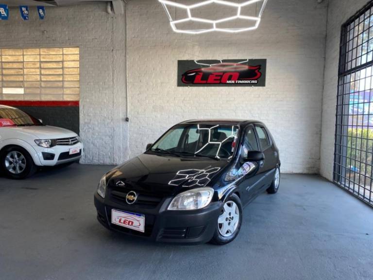 CHEVROLET - CELTA - 2008/2009 - Preta - R$ 24.900,00