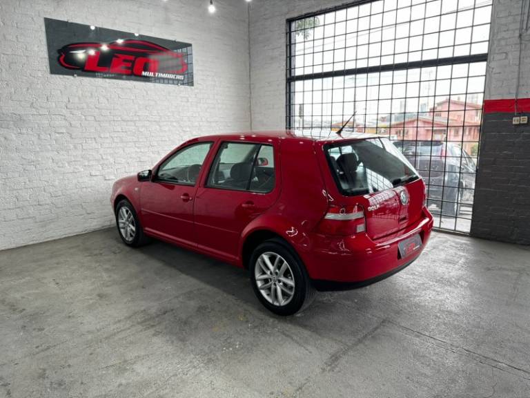 VOLKSWAGEN - GOLF - 2004/2004 - Vermelha - R$ 31.900,00