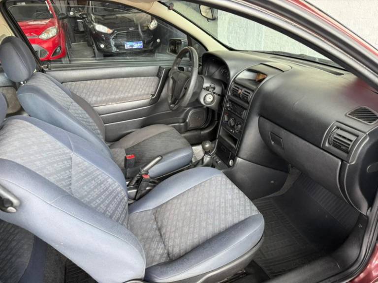 CHEVROLET - ASTRA - 1999/1999 - Vermelha - R$ 17.900,00