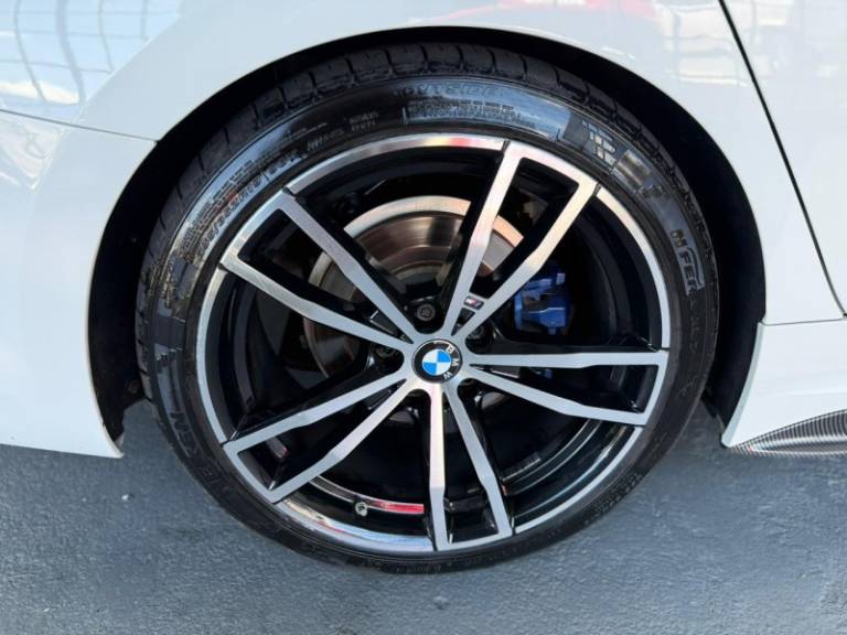 BMW - 320I - 2021/2021 - Branca - R$ 229.900,00