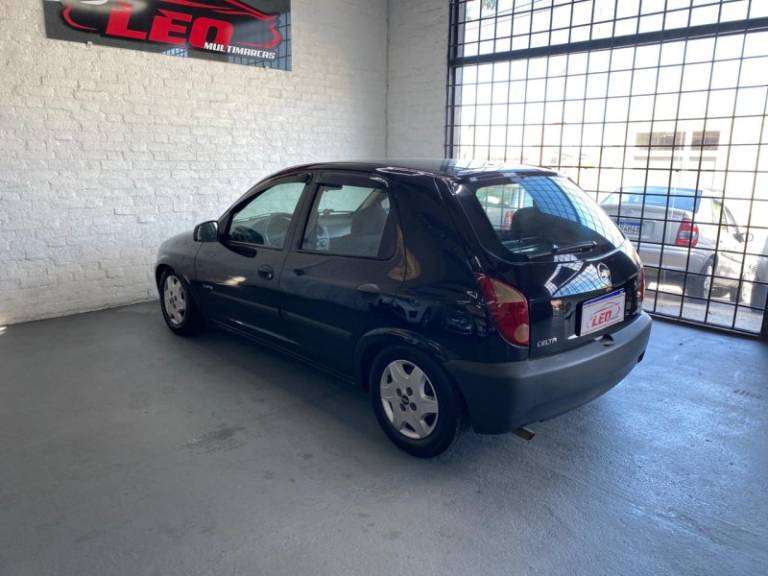 CHEVROLET - CELTA - 2008/2009 - Preta - R$ 24.900,00