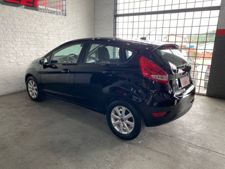 FORD - FIESTA - 2012/2012 - Preta - R$ 38.900,00