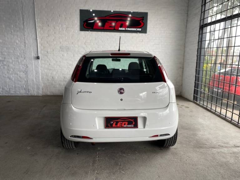 FIAT - PUNTO - 2011/2011 - Branca - R$ 33.900,00