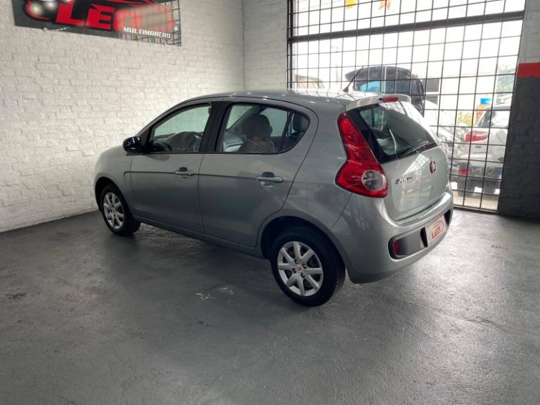 FIAT - PALIO - 2013/2013 - Cinza - R$ 39.900,00