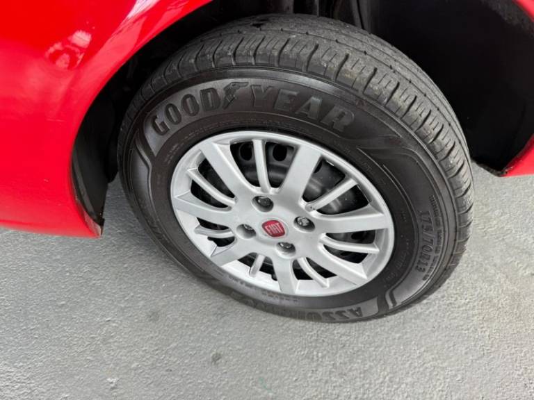 FIAT - PALIO - 2010/2010 - Vermelha - R$ 22.900,00