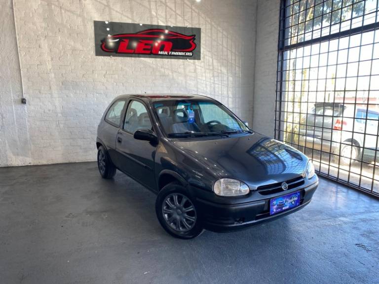 CHEVROLET - CORSA - 1994/1995 - Cinza - R$ 13.900,00