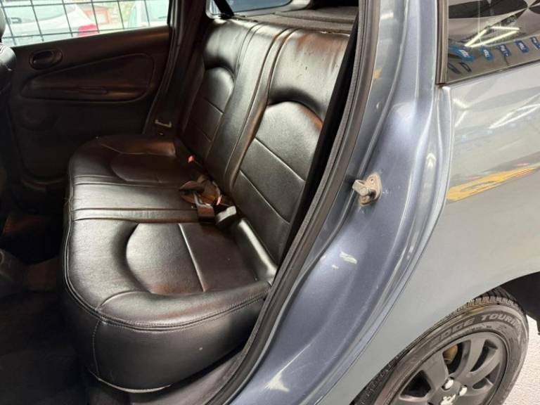 PEUGEOT - 207 - 2008/2009 - Cinza - R$ 19.900,00