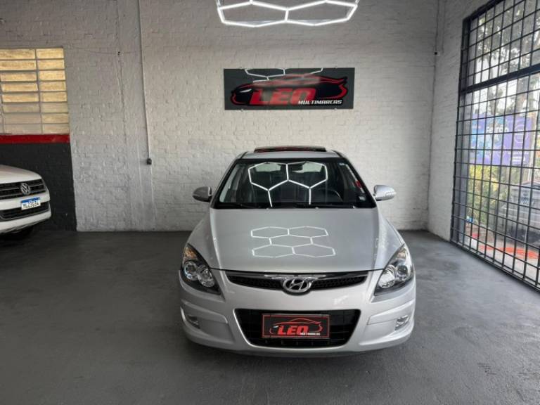 HYUNDAI - I30 - 2012/2012 - Prata - R$ 51.900,00
