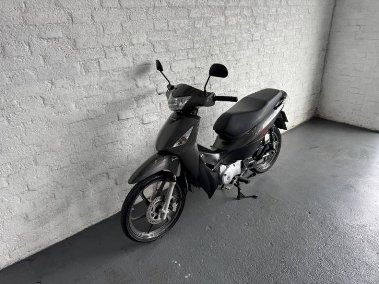 HONDA - BIZ 125 - 2009/2009 - Cinza - R$ 9.900,00