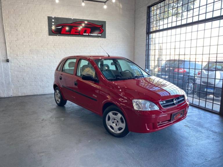 CHEVROLET - CORSA - 2006/2007 - Vermelha - R$ 27.900,00
