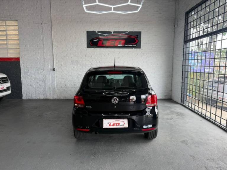 VOLKSWAGEN - GOL - 2015/2016 - Preta - R$ 45.900,00
