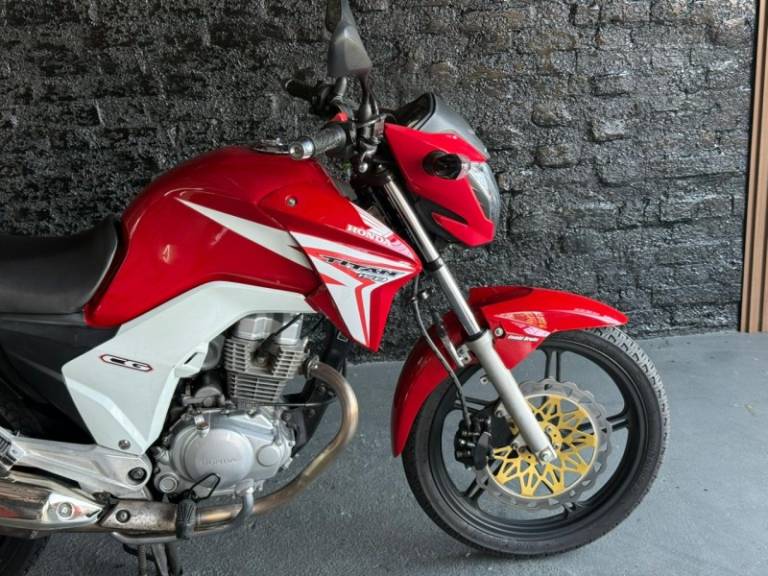 HONDA - CG 150 - 2015/2015 - Vermelha - R$ 11.900,00