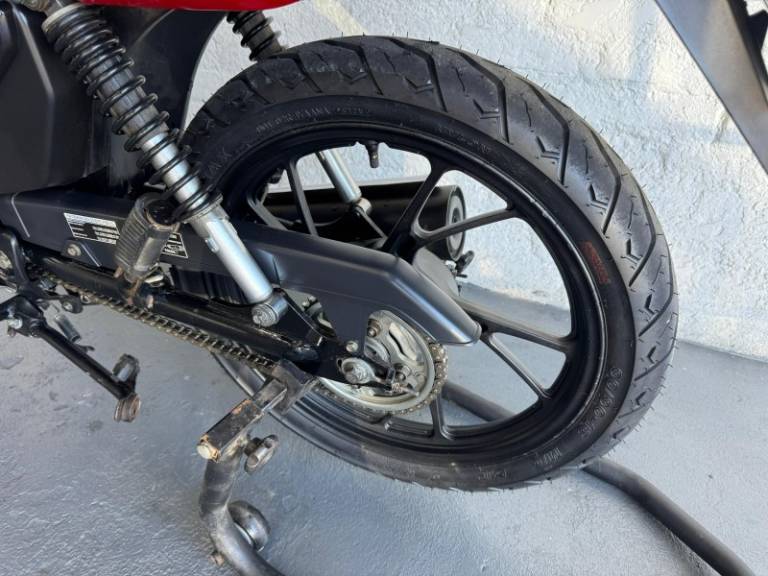 HONDA - CG 125 - 2011/2011 - Vermelha - R$ 10.900,00