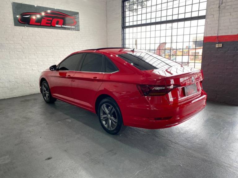 VOLKSWAGEN - JETTA - 2020/2020 - Vermelha - R$ 119.000,00